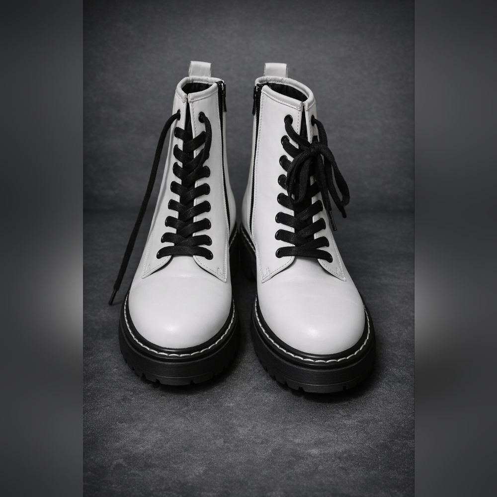 Madden Girl White Combat Boots Lace Up Chunky Platform Size 10